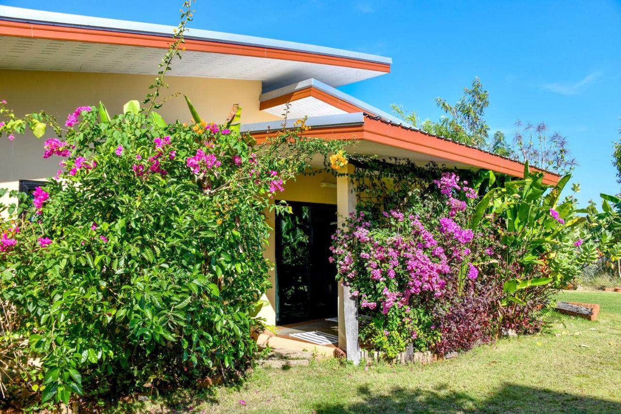 Elsie Evans Art Retreat Rayong Exterior photo