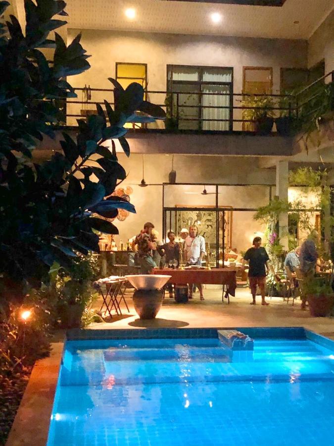 Elsie Evans Art Retreat Rayong Exterior photo