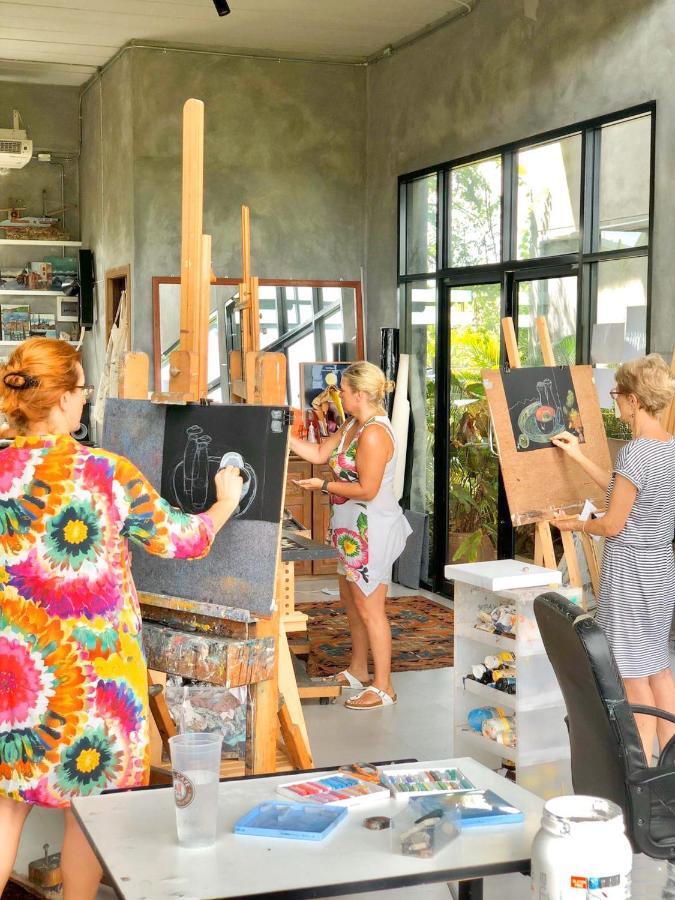 Elsie Evans Art Retreat Rayong Exterior photo